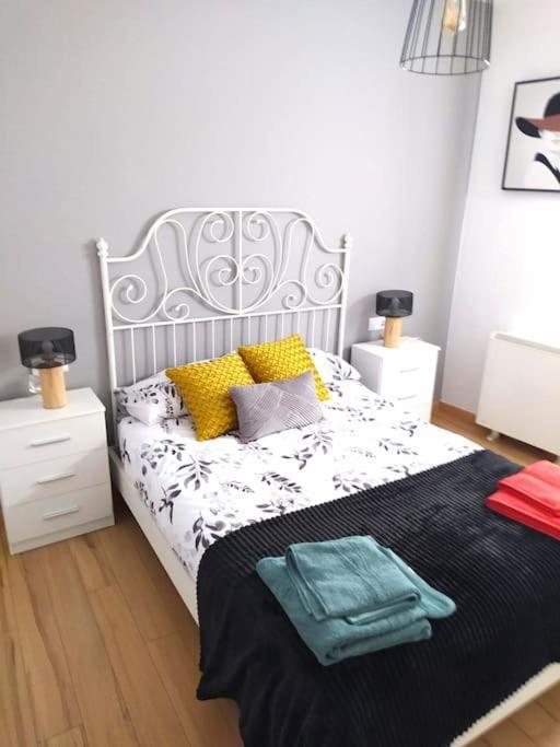 Ferienwohnung La Torre Del Reloj Ponferrada Exterior foto